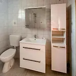 Apartman Amazing Apartment In Krsan With Swimming Pool *